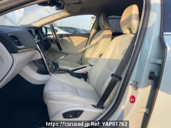 Used 2017 AT volvo v40 MD4204T Image[12]