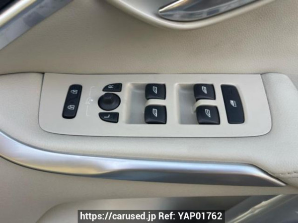 Used 2017 AT volvo v40 MD4204T Image[17]