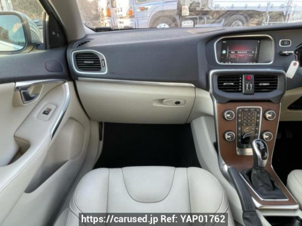 Used 2017 AT volvo v40 MD4204T Image[19]