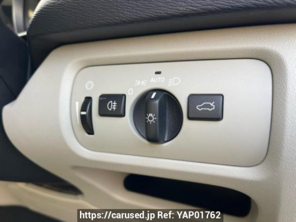 Used 2017 AT volvo v40 MD4204T Image[32]