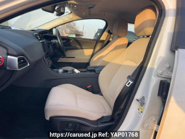 Used 2016 AT jaguar xe JA2GA Image[14]