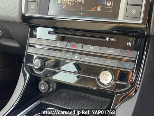 Used 2016 AT jaguar xe JA2GA Image[32]