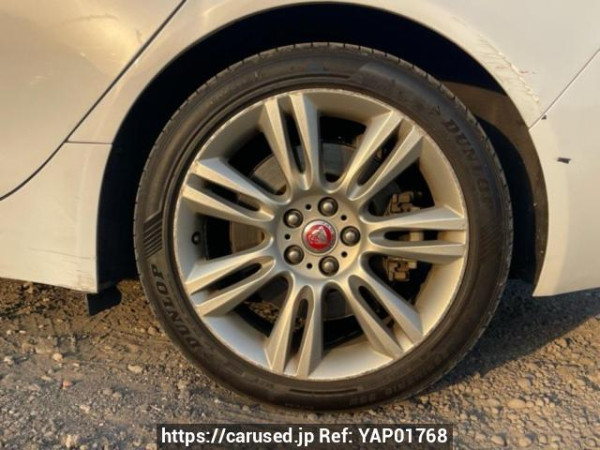 Used 2016 AT jaguar xe JA2GA Image[43]