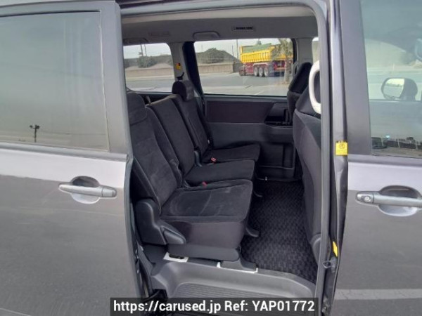 Used 2009 AT toyota noah ZRR70G Image[15]