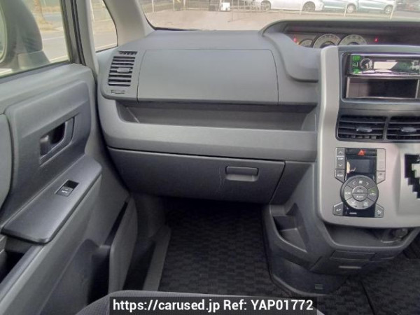 Used 2009 AT toyota noah ZRR70G Image[19]