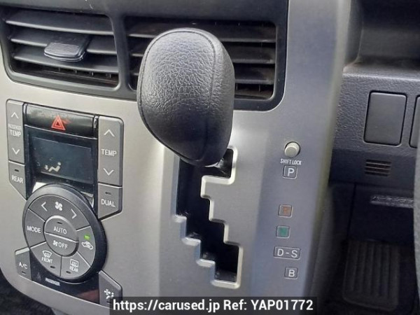 Used 2009 AT toyota noah ZRR70G Image[25]