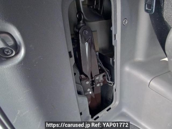 Used 2009 AT toyota noah ZRR70G Image[42]