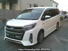 Toyota Noah ZWR80W