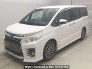 Toyota Voxy ZRR80W