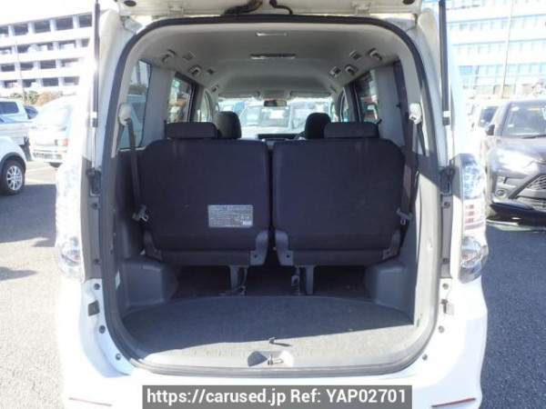 Used 2009 AT toyota voxy ZRR70W Image[7]