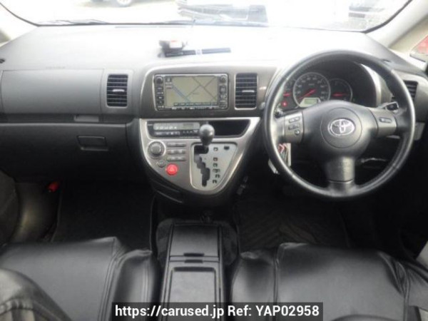 Used 2005 AT toyota wish ZNE10G Image[16]