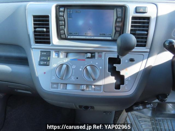 Used 2004 AT toyota raum NCZ20 Image[27]