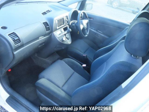 Used 2005 AT toyota wish ZNE10G Image[16]
