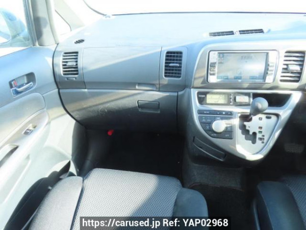 Used 2005 AT toyota wish ZNE10G Image[23]