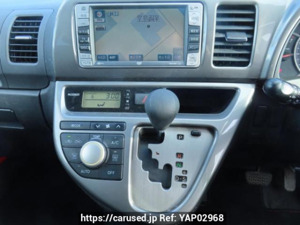 Used 2005 AT toyota wish ZNE10G Image[27]