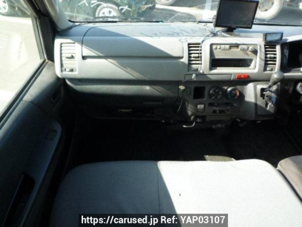Used 2007 AT toyota regiusace-van KDH200V Image[17]