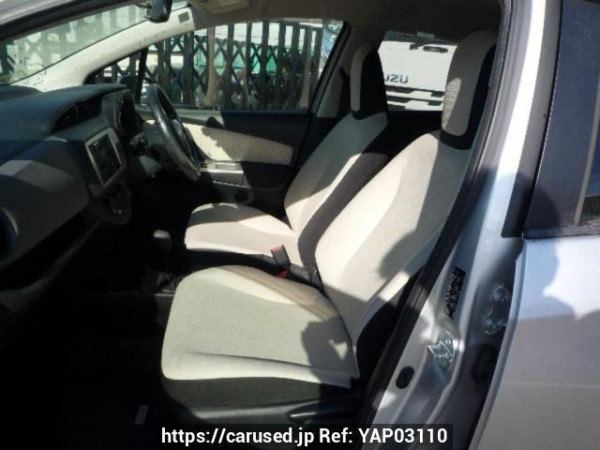 Used 2014 AT toyota vitz KSP130 Image[11]