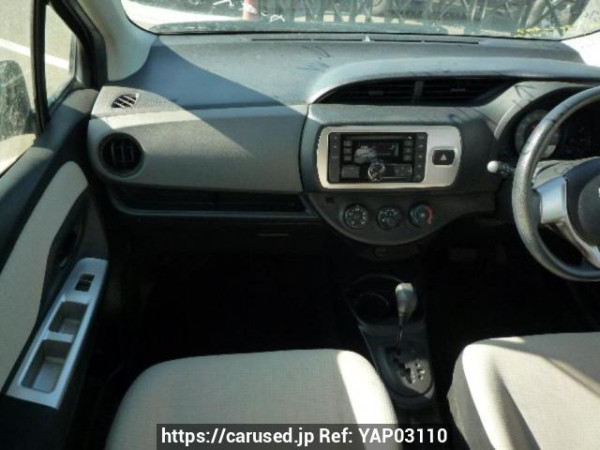 Used 2014 AT toyota vitz KSP130 Image[15]