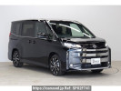 Toyota Noah ZWR90W