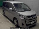 Toyota Noah MZRA90W