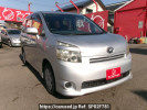 Toyota Voxy ZRR70G