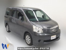 Toyota Noah ZRR70G