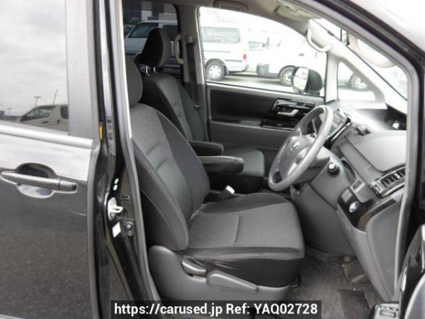 Used 2008 AT toyota noah ZRR70W Image[14]