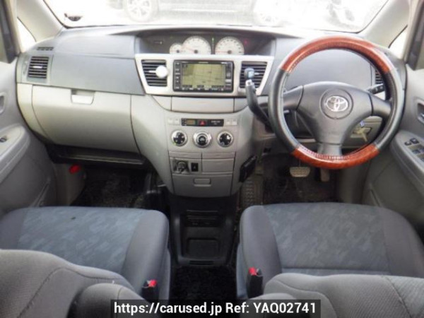 Used 2002 AT toyota noah AZR60G Image[19]