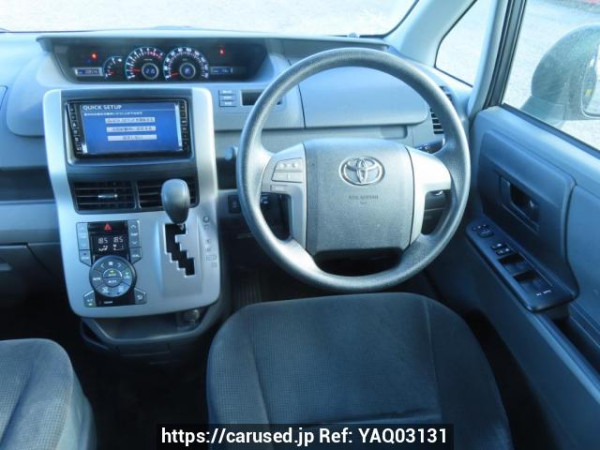 Used 2009 AT toyota noah ZRR70G Image[26]