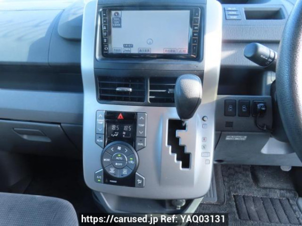 Used 2009 AT toyota noah ZRR70G Image[29]