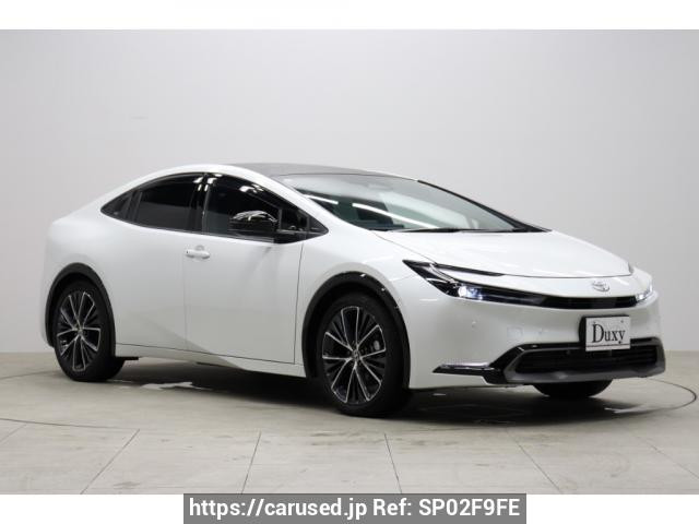 2025 Toyota Prius MXWH60