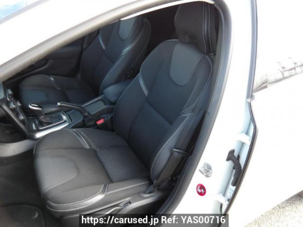 Used 2017 AT volvo v40 MD4204T Image[14]