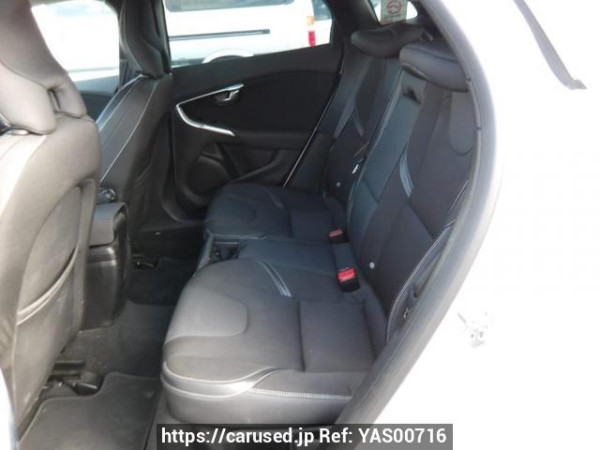 Used 2017 AT volvo v40 MD4204T Image[16]