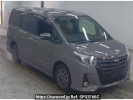 Toyota Noah ZRR80W