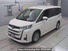 Toyota Noah MZRA95W