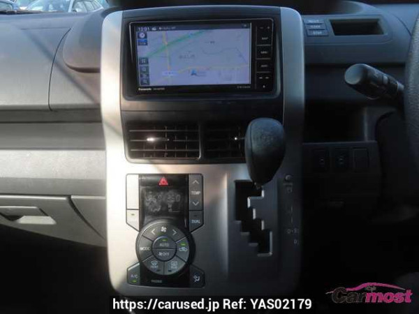 Used 2009 CVT toyota voxy ZRR70 Image[14]