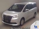 Toyota Noah ZRR80G