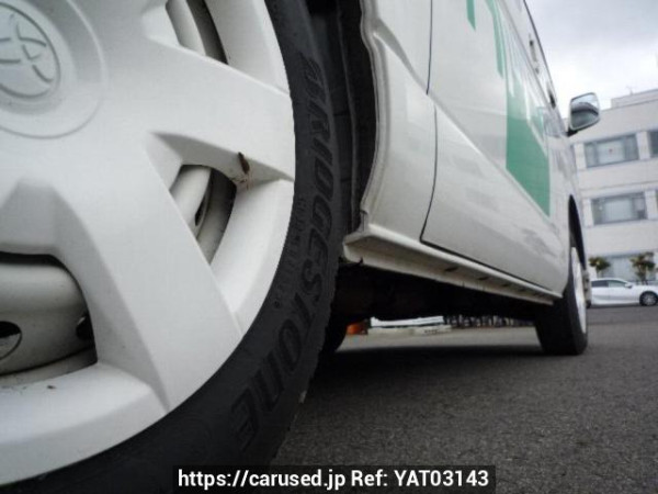 Used 2005 AT toyota hiace-van TRH200K Image[29]