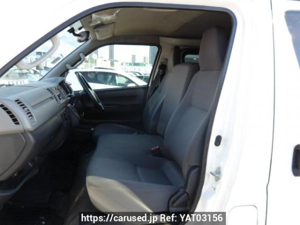 Used 2012 AT toyota regiusace-van TRH200V Image[13]
