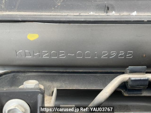 Used 2005 MT toyota hiace-van KDH205V Image[11]