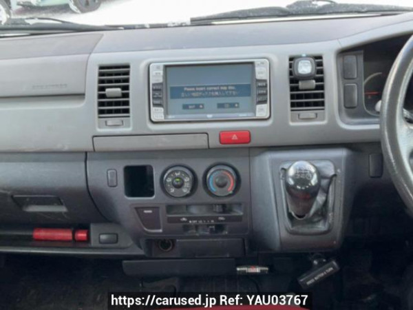 Used 2005 MT toyota hiace-van KDH205V Image[17]