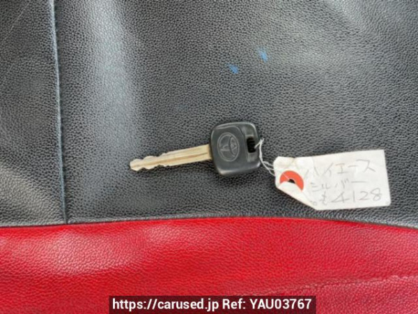 Used 2005 MT toyota hiace-van KDH205V Image[24]
