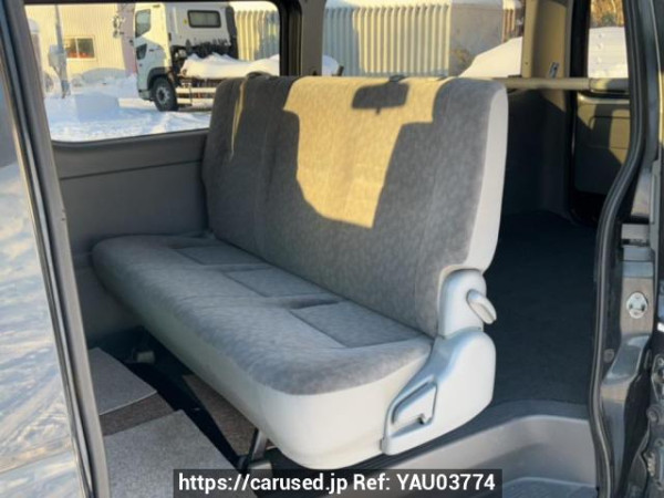 Used 2006 AT toyota regiusace-van KDH205V Image[15]