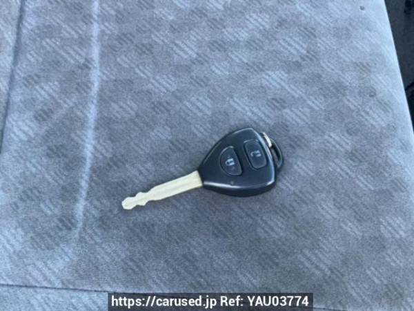 Used 2006 AT toyota regiusace-van KDH205V Image[26]