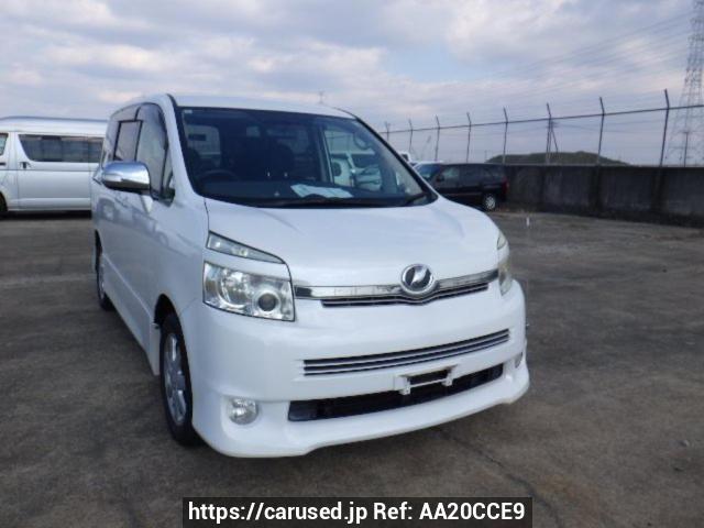 Buy Used 2009 Toyota Voxy ZRR70W (AA20CCE9) - Carused.jp