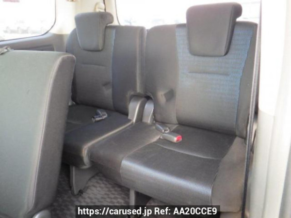 Used 2009 AT toyota voxy ZRR70W Image[16]