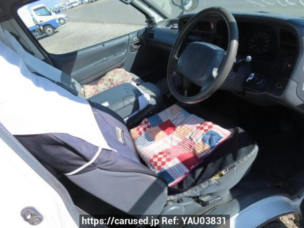 Used 2000 AT toyota hiace-commuter RZH125B Image[18]