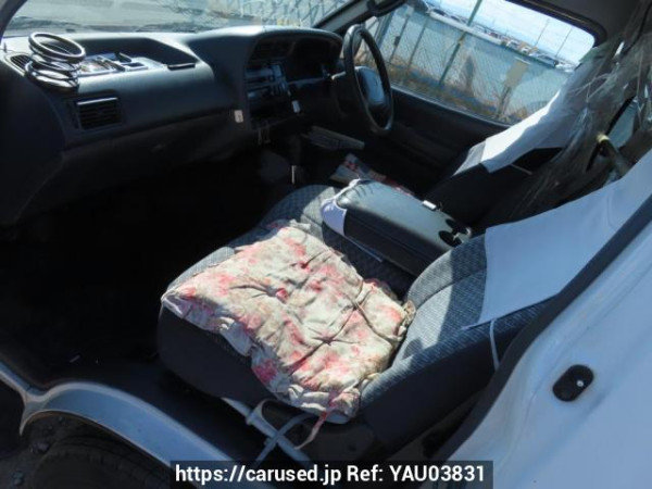 Used 2000 AT toyota hiace-commuter RZH125B Image[20]
