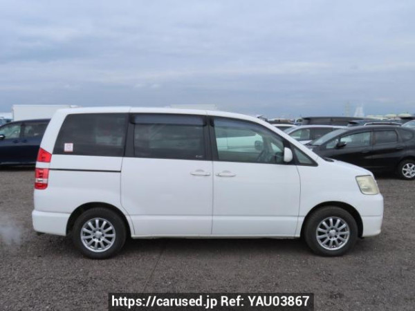 Used 2003 AT toyota noah AZR60G Image[7]