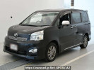 Toyota Voxy ZRR75W